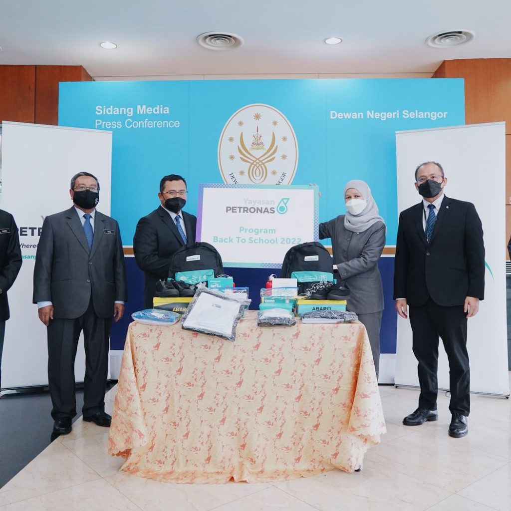 Yayasan PETRONAS Contributes School Supplies, Hygiene Kits to 36,000 Students Nationwide