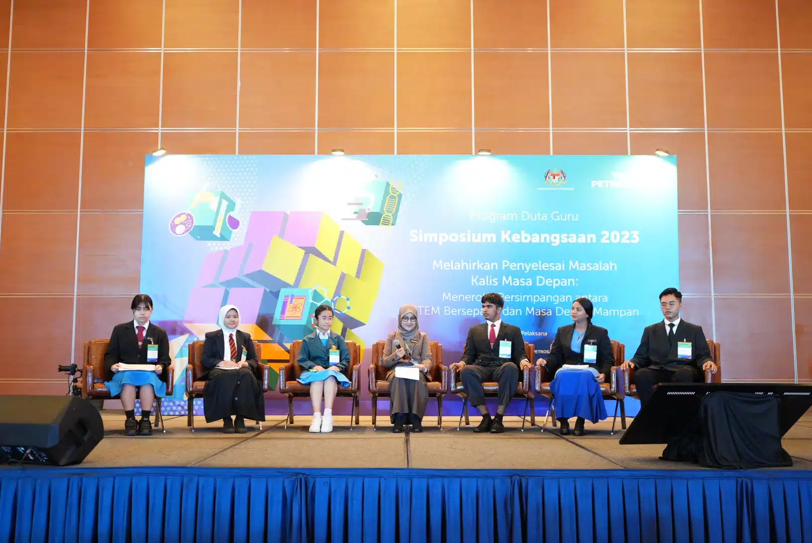 Program Duta Guru 2023 National Symposium — Building Future Proof STEM Problem Solvers