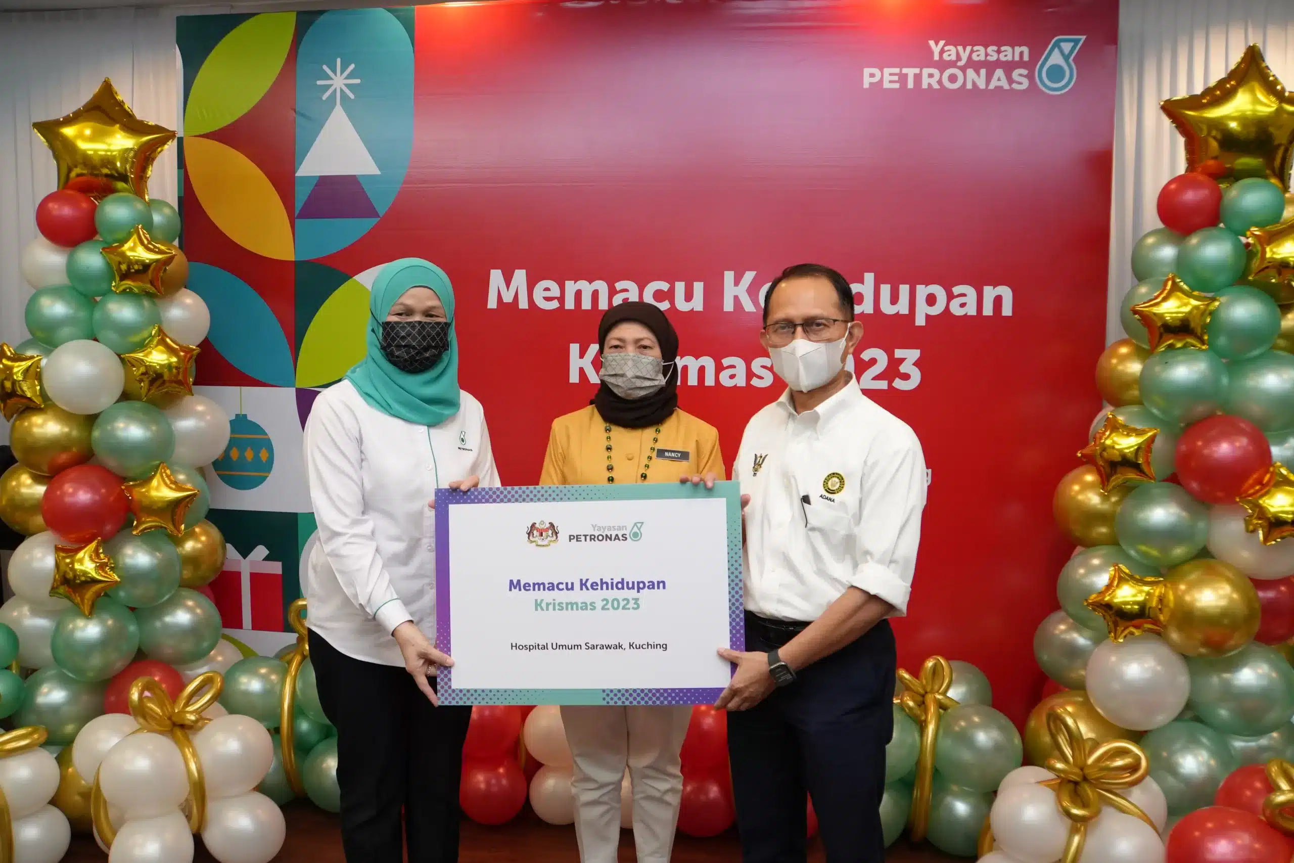 Yayasan PETRONAS Spreads Festive Cheer Nationwide with Uplifting Lives Contribution this Christmas