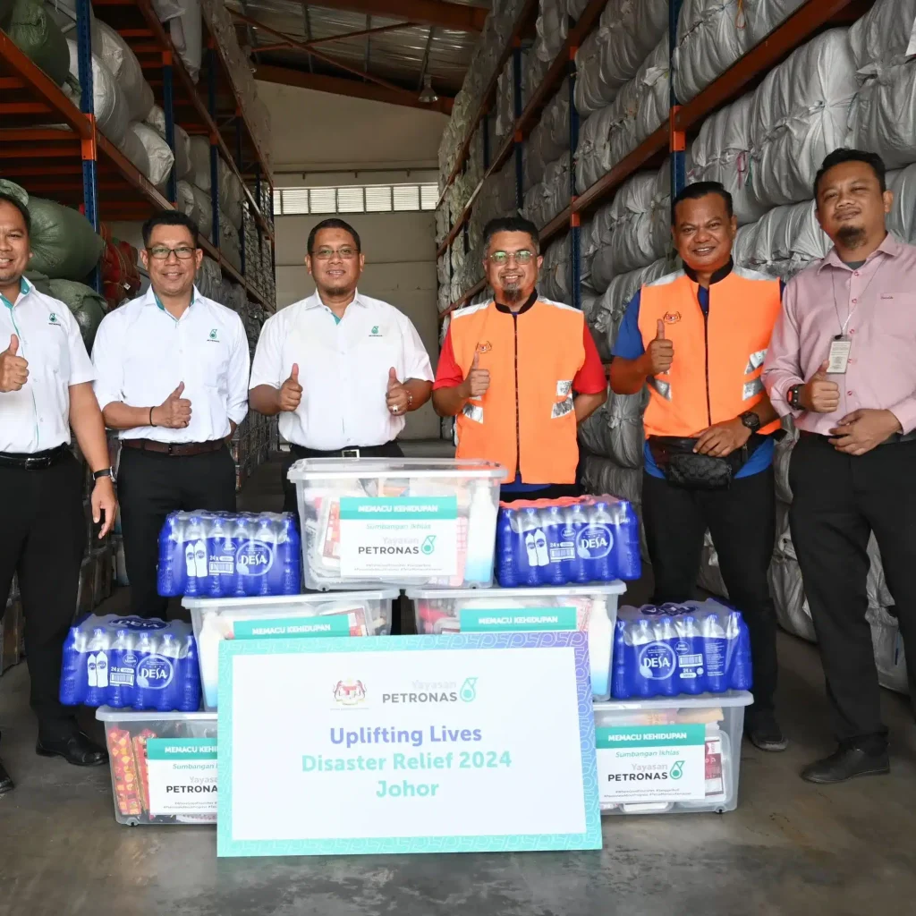 Komitmen Berterusan PETRONAS dalam Membantu Mangsa dan Menyokong Misi Banjir di Wilayah Selatan