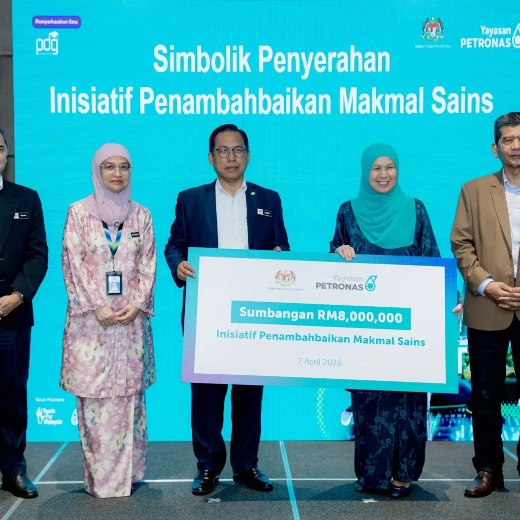 Yayasan PETRONAS Contributes RM8 Million to Enhance Science Labs and Promote STEM Learning