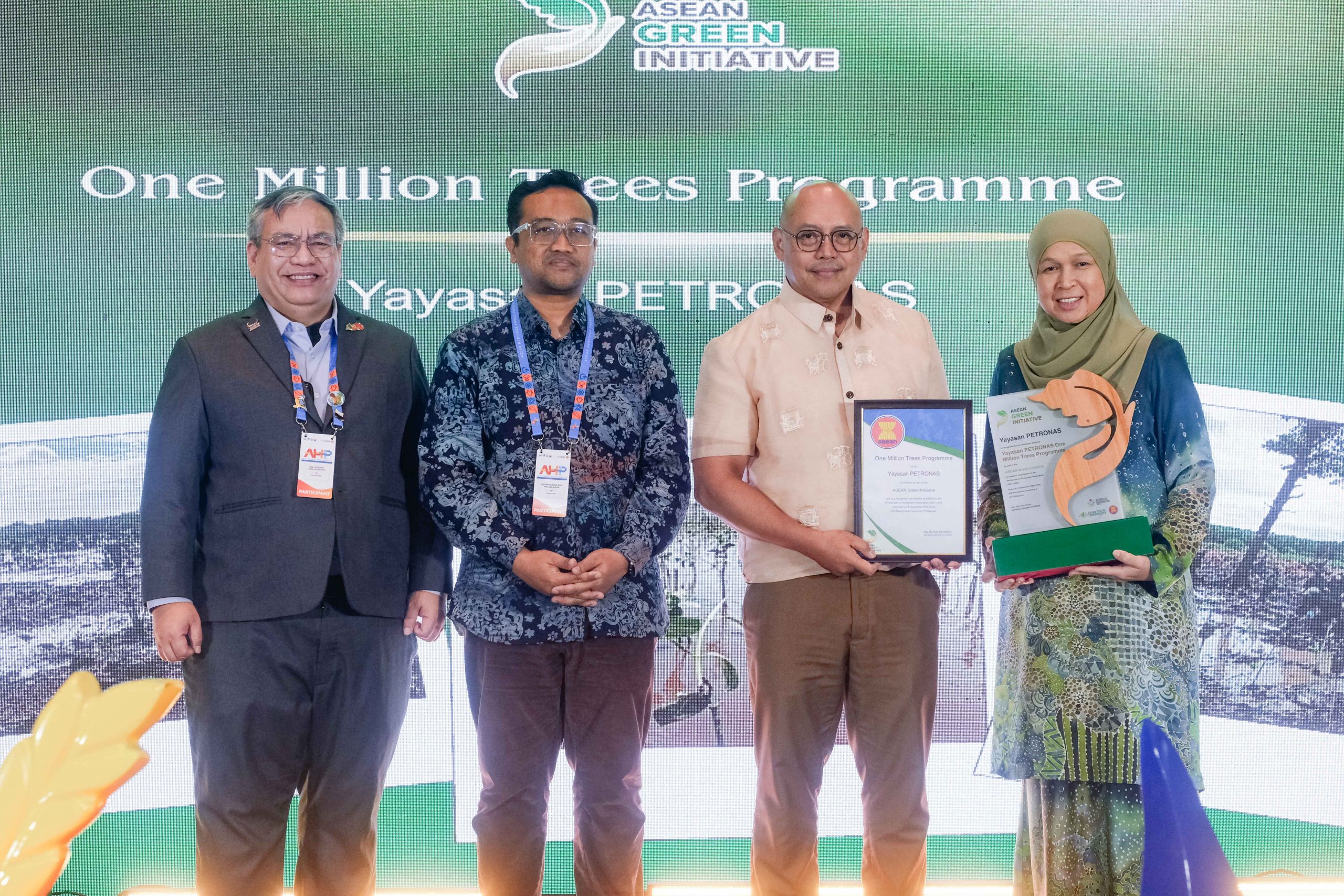Yayasan PETRONAS’ One Million Trees Programme Receives Regional Recognition